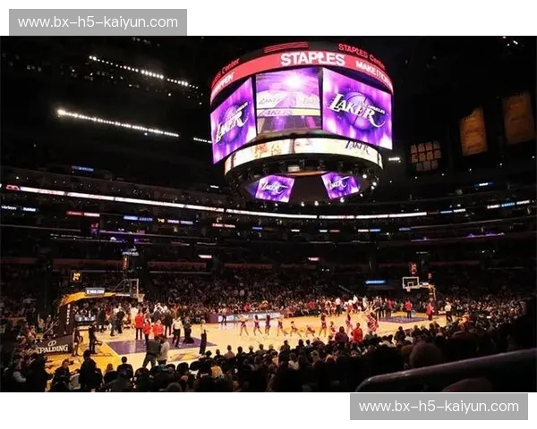 巅峰重现：湖人vs热火，当豪门底蕴撞上硬核基因的顶级盛宴