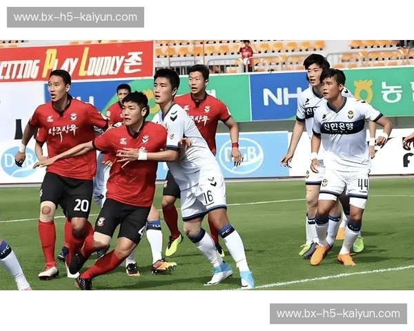 铁血蓝黑碰撞绿茵霸主:仁川联vs全北现代,谁能主宰宿命的轮回? 铁血蓝黑碰撞绿茵霸主:仁川联vs全北现代,谁能主宰宿命的轮回?